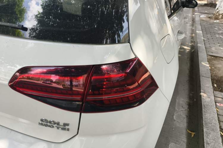 Used Volkswagen Golf 2020 Zhiai Edition 280TSI DSG Luxury Model Exterior 3