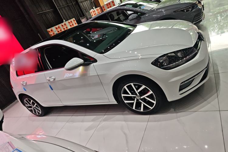 Used Volkswagen Golf 2020 Zhiai Edition 200TSI DSG Comfortable & Ambitious Version Exterior 3