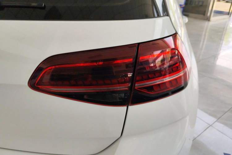 Used Volkswagen Golf 2020 280TSI DSG R-Line Version Exterior 3