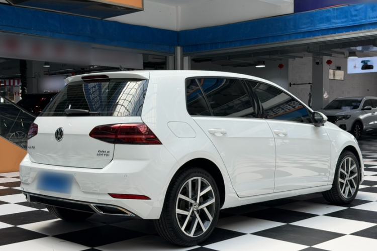 Used Volkswagen Golf 2020 Zhiai Edition 280TSI DSG Luxury Model Exterior 3