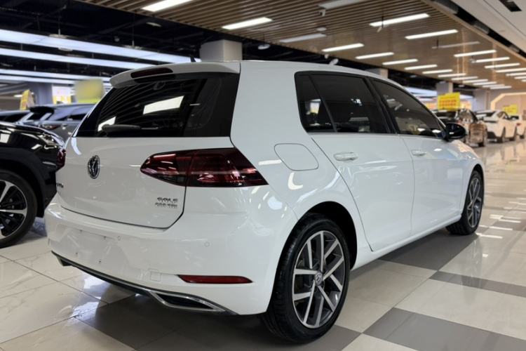Used Volkswagen Golf 2020 280TSI DSG Luxury Edition Exterior 3