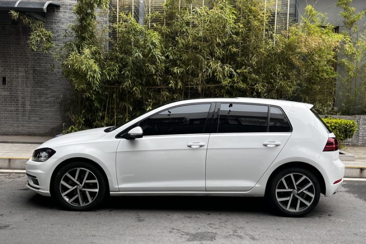 Used Volkswagen Golf 2020 280TSI DSG Luxury Edition Exterior 3