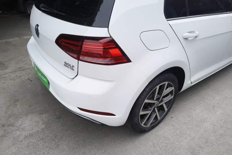 Used Volkswagen Golf 2020 Zhiai Edition 280TSI DSG Comfort Model Exterior 3