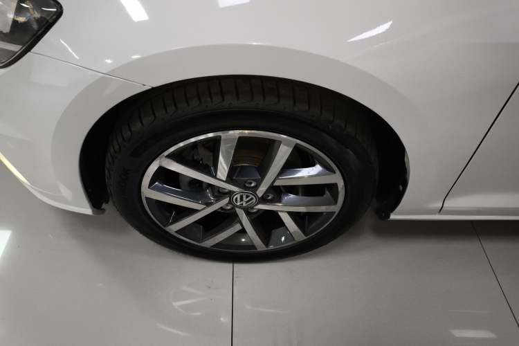 Used Volkswagen Golf 2020 Zhiai Edition 280TSI DSG Comfort Model Exterior 4