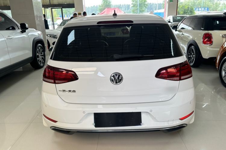 Used Volkswagen Golf 2020 200TSI DSG Comfortable and Ambitious Edition Exterior 4