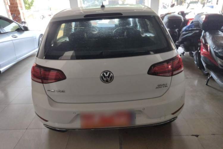 Used Volkswagen Golf 2020 200TSI DSG Comfortable and Ambitious Edition Exterior 4