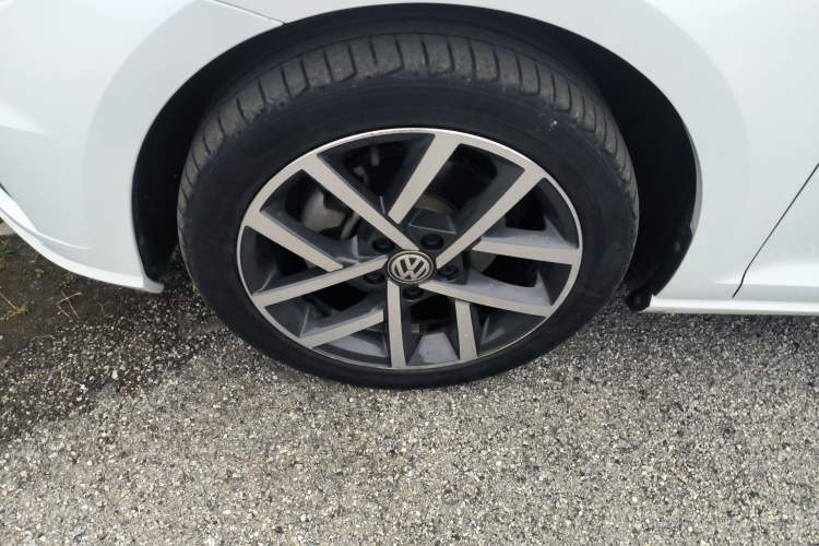 Used Volkswagen Golf 2020 Zhiai Edition 280TSI DSG Comfort Model Exterior 4