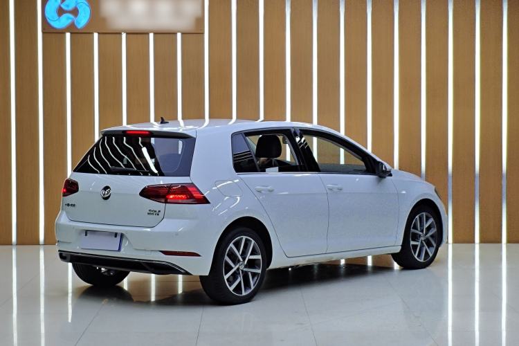 Used Volkswagen Golf 2020 200TSI DSG Comfortable and Ambitious Edition Exterior 4