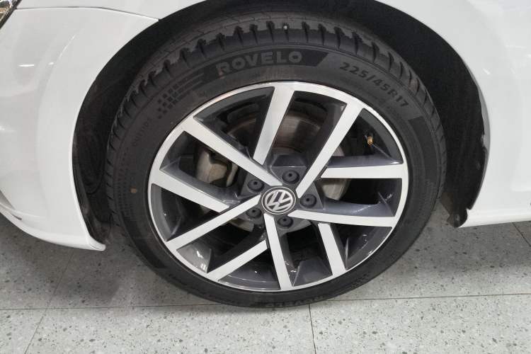Used Volkswagen Golf 2020 280TSI DSG Comfort Version Exterior 4