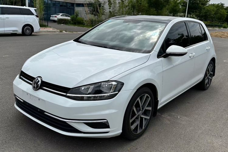 Used Volkswagen Golf 2020 Zhiai Edition 200TSI DSG Comfortable & Ambitious Version Exterior 5