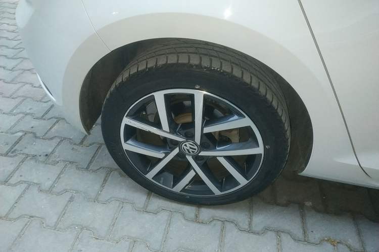 Used Volkswagen Golf 2020 Zhiai Edition 280TSI DSG Comfort Model Exterior 5