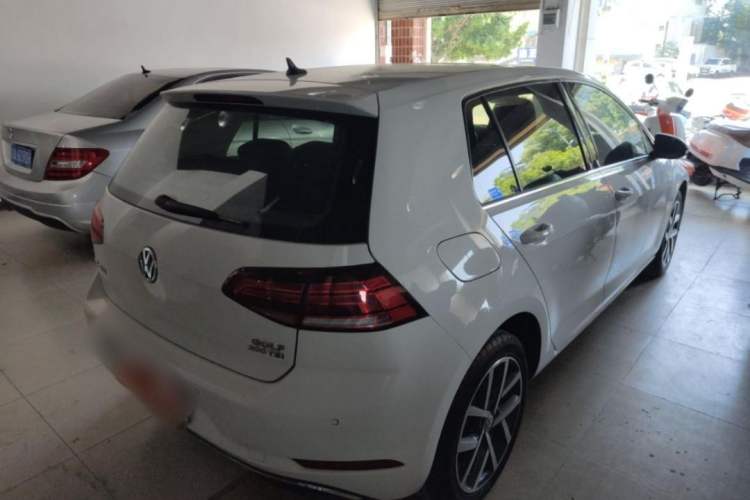 Used Volkswagen Golf 2020 200TSI DSG Comfortable and Ambitious Edition Exterior 5