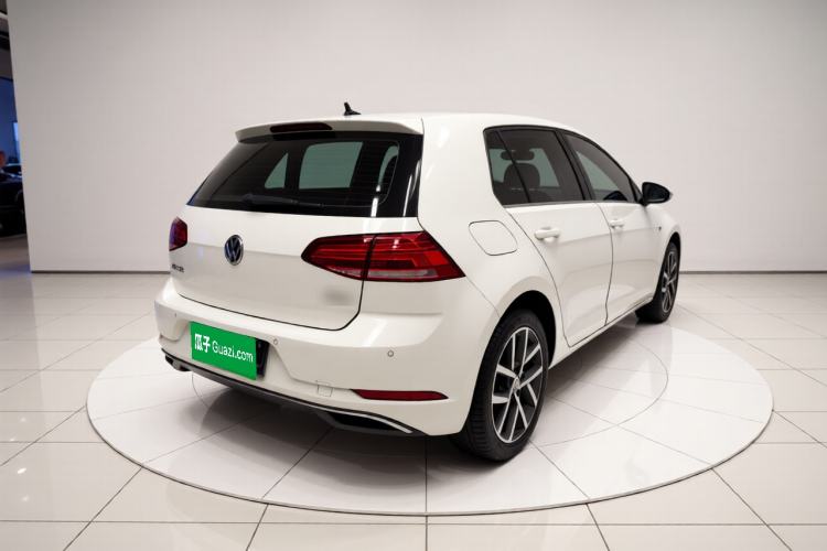 Used Volkswagen Golf 2020 Zhiai Edition 200TSI DSG Comfort Model Exterior 5