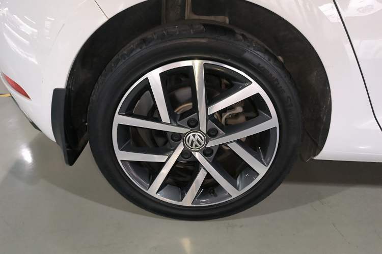 Used Volkswagen Golf 2020 Zhiai Edition 280TSI DSG Comfort Model Exterior 5