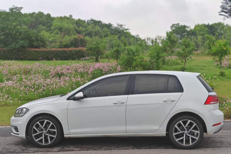 Used Volkswagen Golf 2020 280TSI DSG Comfort Version Exterior 6