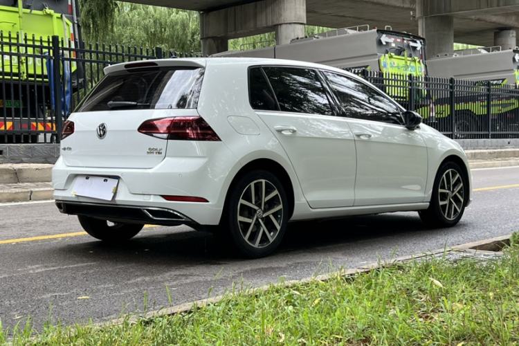 Used Volkswagen Golf 2020 280TSI DSG Luxury Edition Exterior 9