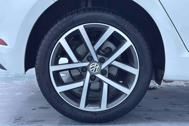 Used Volkswagen Golf 2020 Zhiai Edition 200TSI DSG Comfortable & Ambitious Version Exterior 9