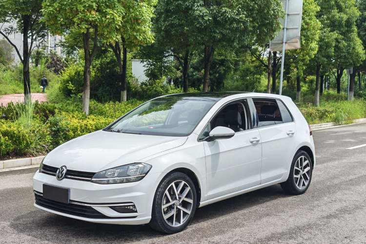 Volkswagen Golf 2020 Zhiai Edition 280TSI DSG Luxury Model usata Guazi used car, China used car export, Used car for sale, Used  cars, Cheapest cars for sale