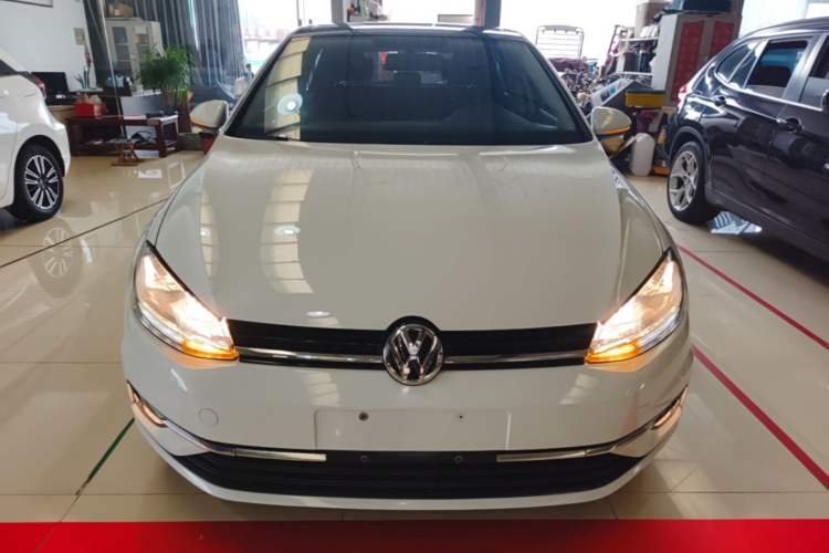 Used Volkswagen Golf 2020 Zhiai Edition 200TSI DSG Comfortable & Ambitious Version Front