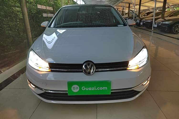 Used Volkswagen Golf 2020 Zhiai Edition 200TSI DSG Comfortable & Ambitious Version Front