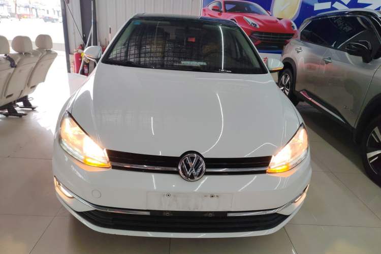 Used Volkswagen Golf 2020 Zhiai Edition 200TSI DSG Comfortable & Ambitious Version Front