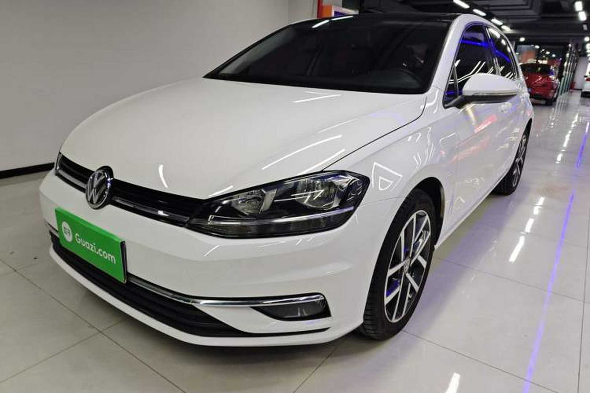 Used Volkswagen Golf 2020 Zhiai Edition 200TSI DSG Comfortable & Ambitious Version Front Left 45 Deg