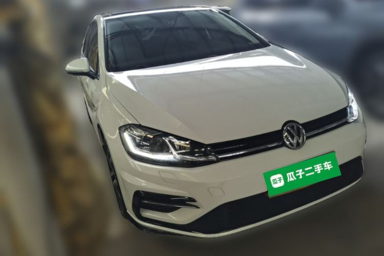 Used Volkswagen Golf 2020 Charming Edition 280TSI DSG R-Line Front Right 45 Deg