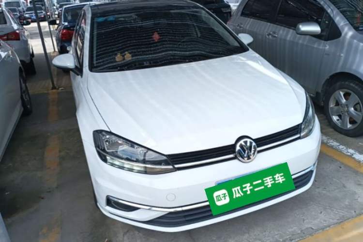 Used Volkswagen Golf 2020 280TSI DSG Comfort Version Front Right 45 Deg