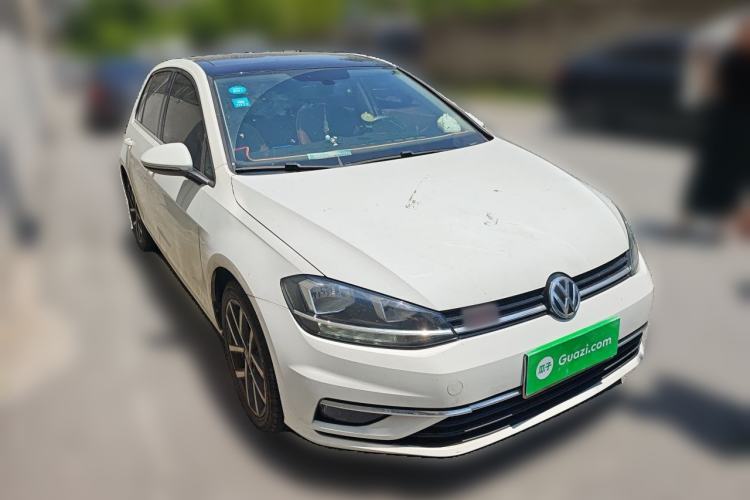 Used Volkswagen Golf 2020 Zhiai Edition 280TSI DSG Comfort Model Front Right 45 Deg