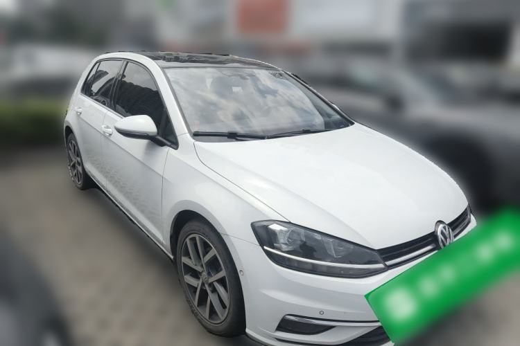 Used Volkswagen Golf 2020 Zhiai Edition 280TSI DSG Luxury Model Front Right 45 Deg