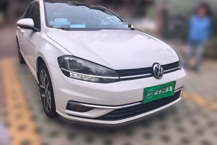 Used Volkswagen Golf 2020 Zhiai Edition 280TSI DSG Comfort Model Front Right 45 Deg
