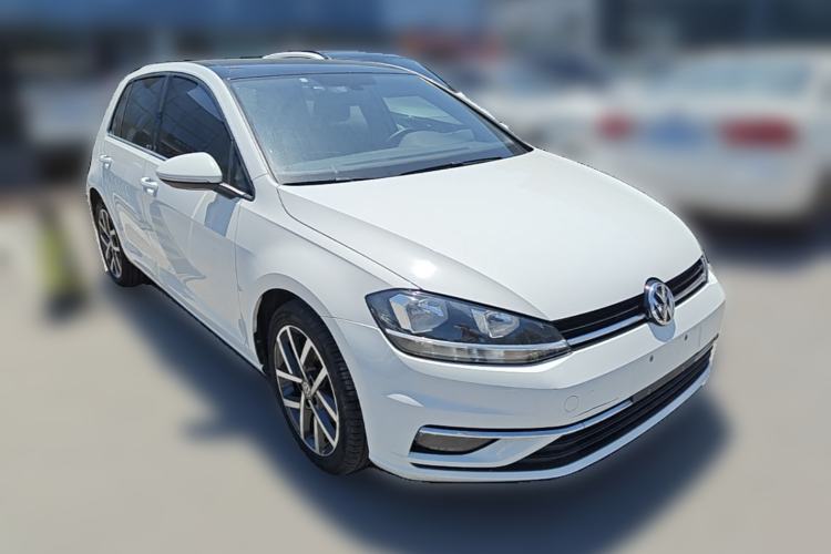Used Volkswagen Golf 2020 280TSI DSG Comfort Version Front Right 45 Deg