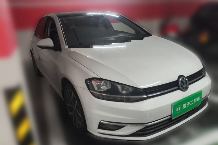 Used Volkswagen Golf 2020 Zhiai Edition 280TSI DSG Comfort Model Front Right 45 Deg