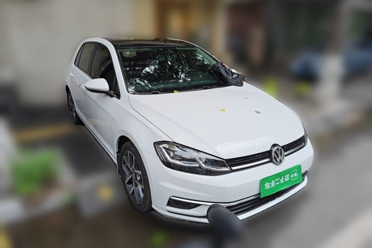 Used Volkswagen Golf 2020 280TSI DSG Comfort Version Front Right 45 Deg