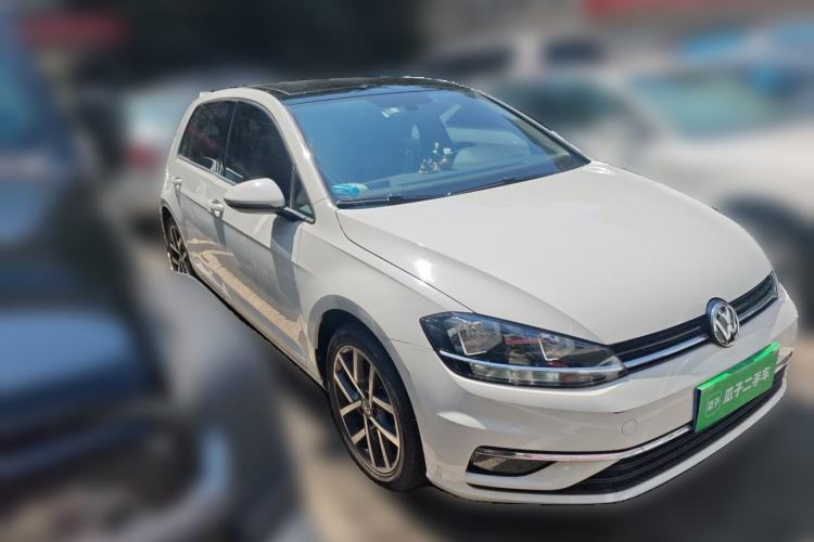 Used Volkswagen Golf 2020 Zhiai Edition 280TSI DSG Comfort Model Front Right 45 Deg