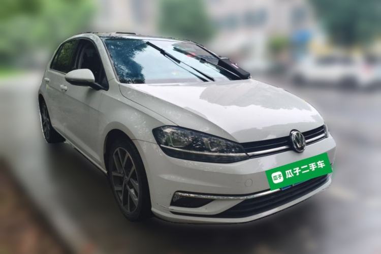 Used Volkswagen Golf 2020 Zhiai Edition 280TSI DSG Comfort Model Front Right 45 Deg