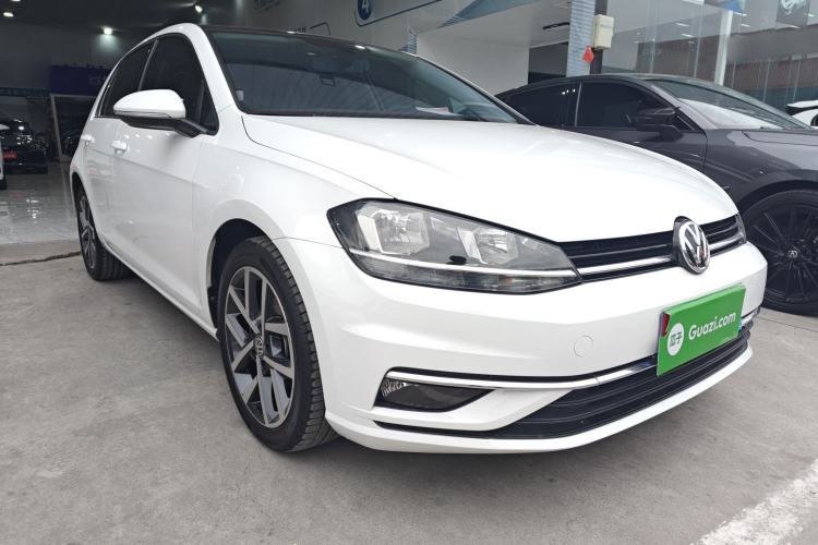 Used Volkswagen Golf 2020 Zhiai Edition 280TSI DSG Comfort Model Front Right 45 Deg