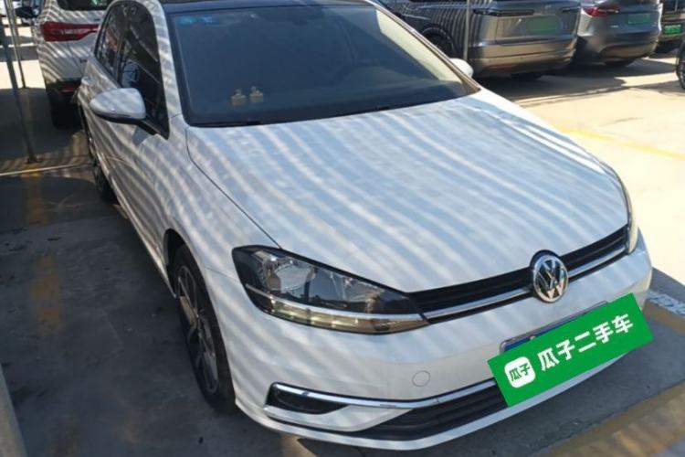 Used Volkswagen Golf 2020 280TSI DSG Comfort Version Front Right 45 Deg