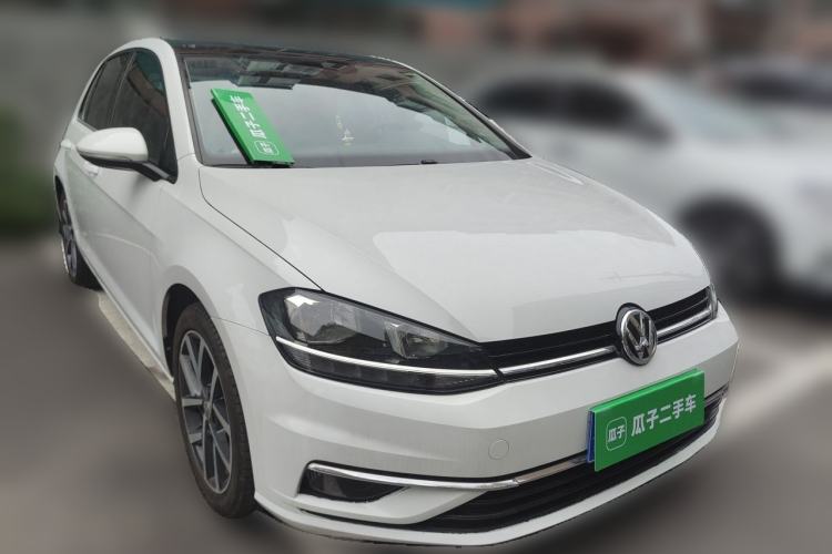 Used Volkswagen Golf 2020 Zhiai Edition 280TSI DSG Comfort Model Front Right 45 Deg