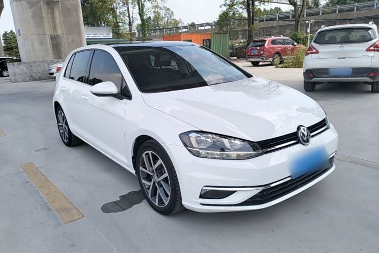 Used Volkswagen Golf 2020 Zhiai Edition 280TSI DSG Comfort Model Front Right 45 Deg