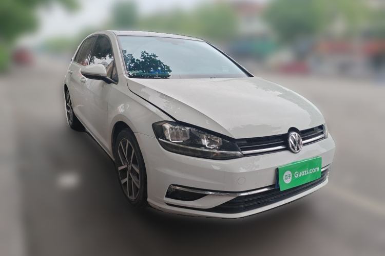 Used Volkswagen Golf 2020 Zhiai Edition 280TSI DSG Comfort Model Front Right 45 Deg