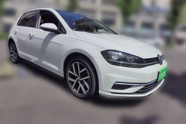 Used Volkswagen Golf 2020 280TSI DSG Comfort Version Front Right 45 Deg