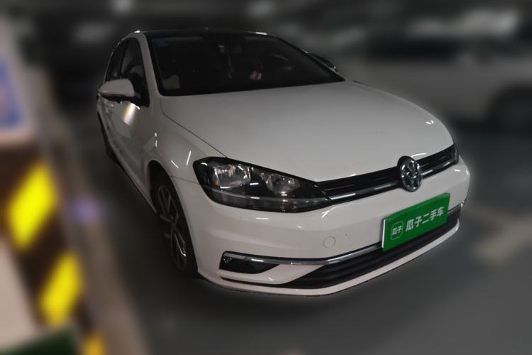 Used Volkswagen Golf 2020 Zhiai Edition 280TSI DSG Comfort Model Front Right 45 Deg