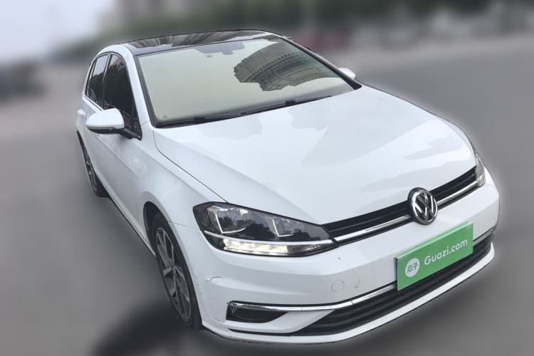 Used Volkswagen Golf 2020 Zhiai Edition 280TSI DSG Comfort Model Front Right 45 Deg