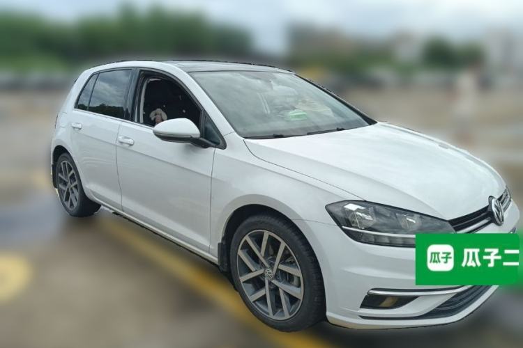 Used Volkswagen Golf 2020 Zhiai Edition 280TSI DSG Comfort Model Front Right 45 Deg