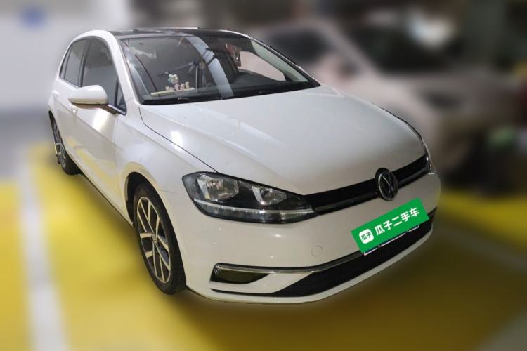 Used Volkswagen Golf 2020 Zhiai Edition 280TSI DSG Comfort Model Front Right 45 Deg