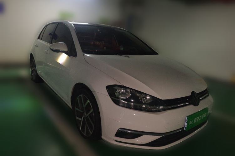 Used Volkswagen Golf 2020 Zhiai Edition 280TSI DSG Comfort Model Front Right 45 Deg