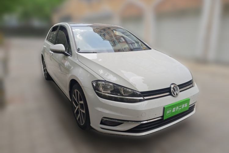 Used Volkswagen Golf 2020 Zhiai Edition 280TSI DSG Comfort Model Front Right 45 Deg