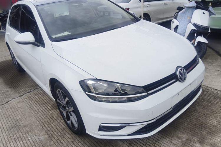 Used Volkswagen Golf 2020 Zhiai Edition 280TSI DSG Comfort Model Front Right 45 Deg