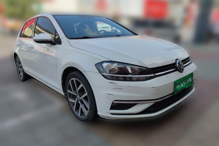 Used Volkswagen Golf 2020 Zhiai Edition 280TSI DSG Comfort Model Front Right 45 Deg